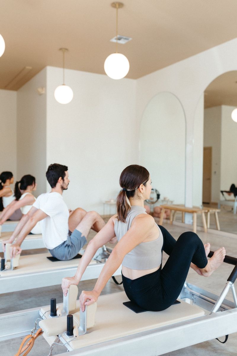 McAllen studio class on reformers